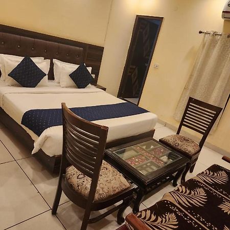 Hotel City Lite Delhi Új-Delhi Kültér fotó